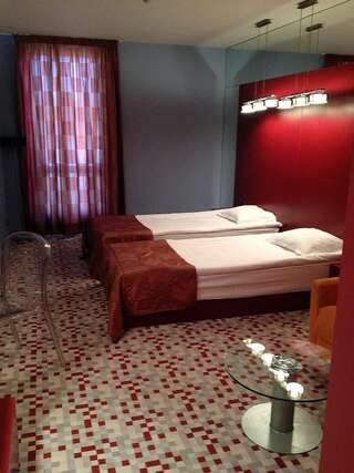 Отель Monet Hotel Пловдив Двухместный номер с 2 отдельными кроватями-2